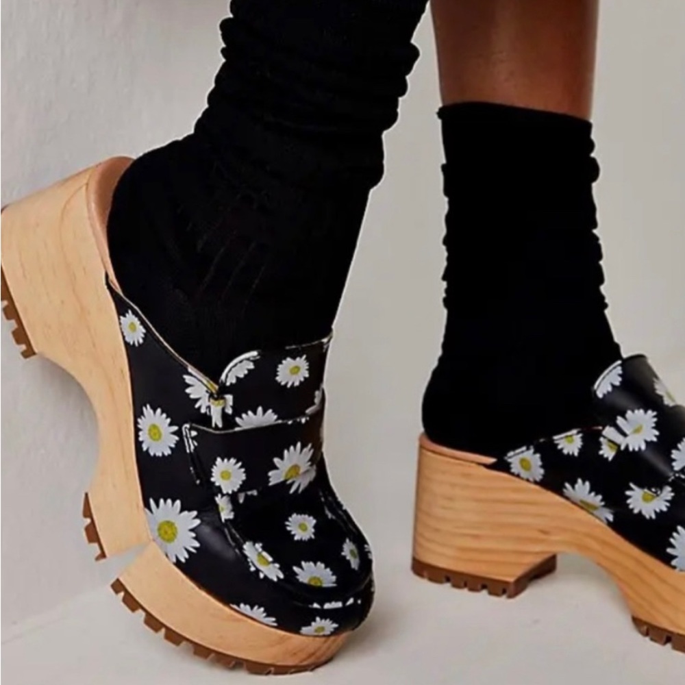 Free people daisy clog
